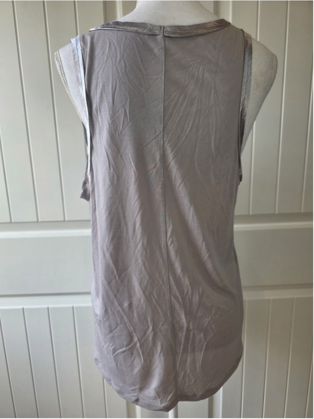 Reiss Metallic Silver Sleeveless Tank Top Sz M Shimmer Scoop Neck Quiet Luxury - Picture 4 of 10